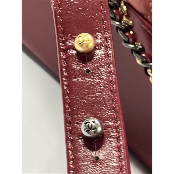 CHANEL Gabrielle Small Hobo Crossbody Bag Red Aged Calfskin Quilted Leather - Picture 8 of 16